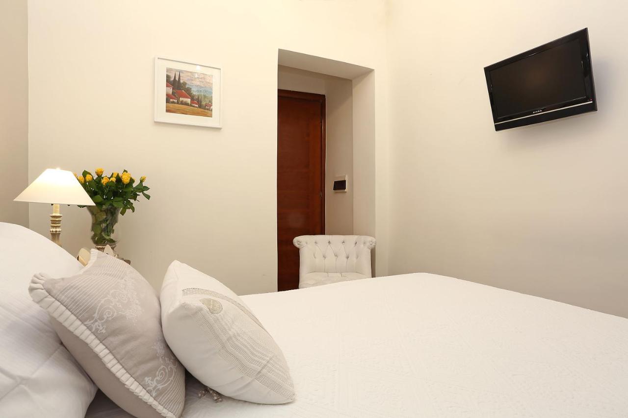 Daplace - Arena House Pensionat Rom