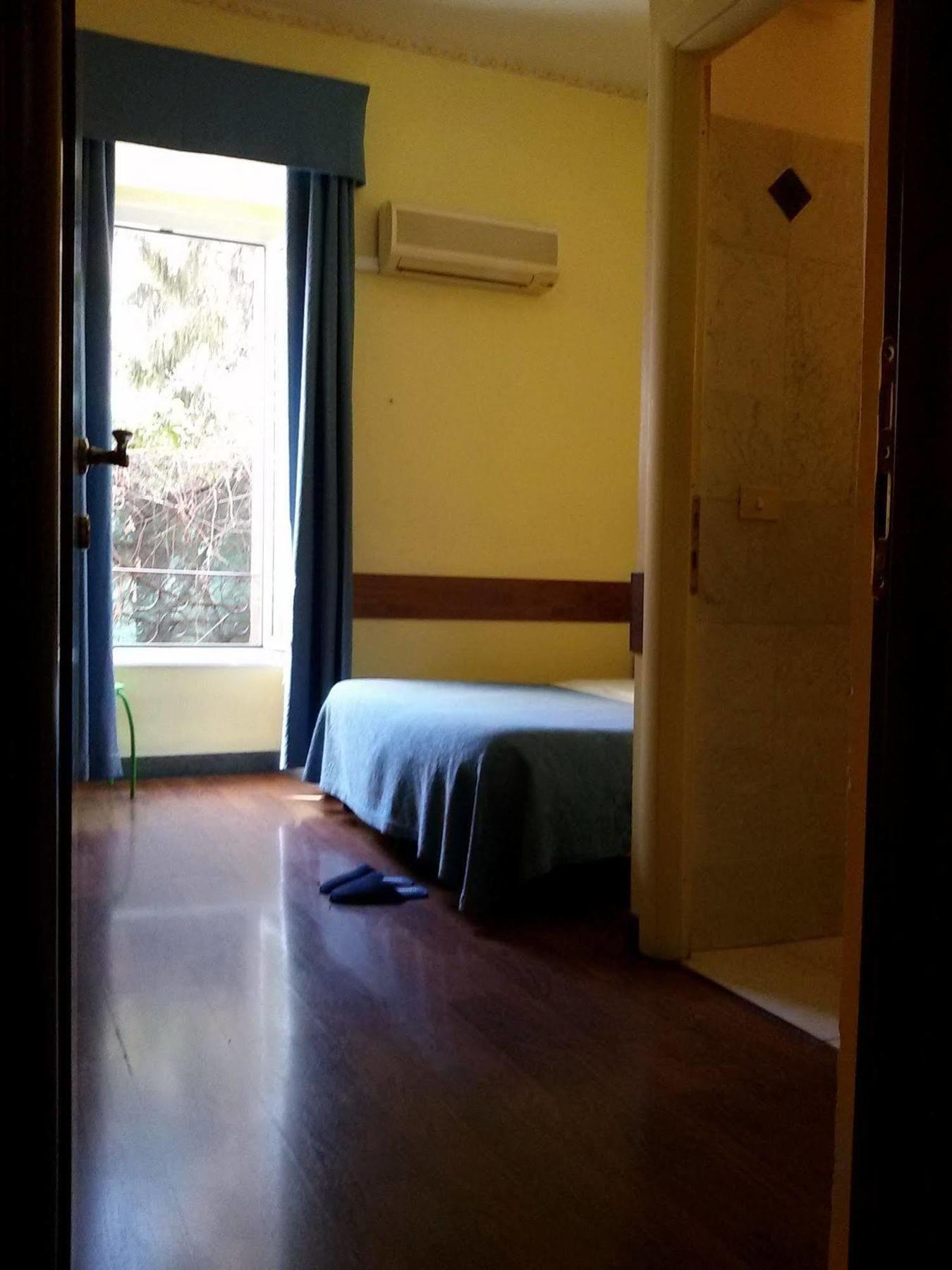 Pensionat Daplace - Arena House 2*